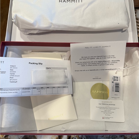 Hammit Kyle Crossbody Bag - Picture 9 of 11